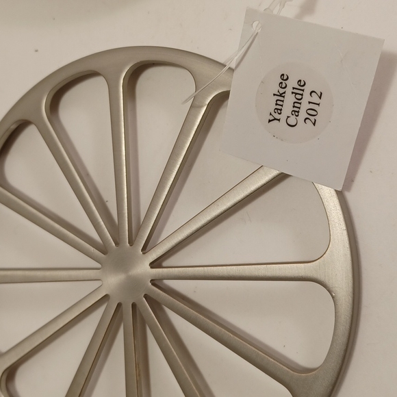 Yankee Candle, Candle Trivets, Lot of 3 - Picture 4 of 7